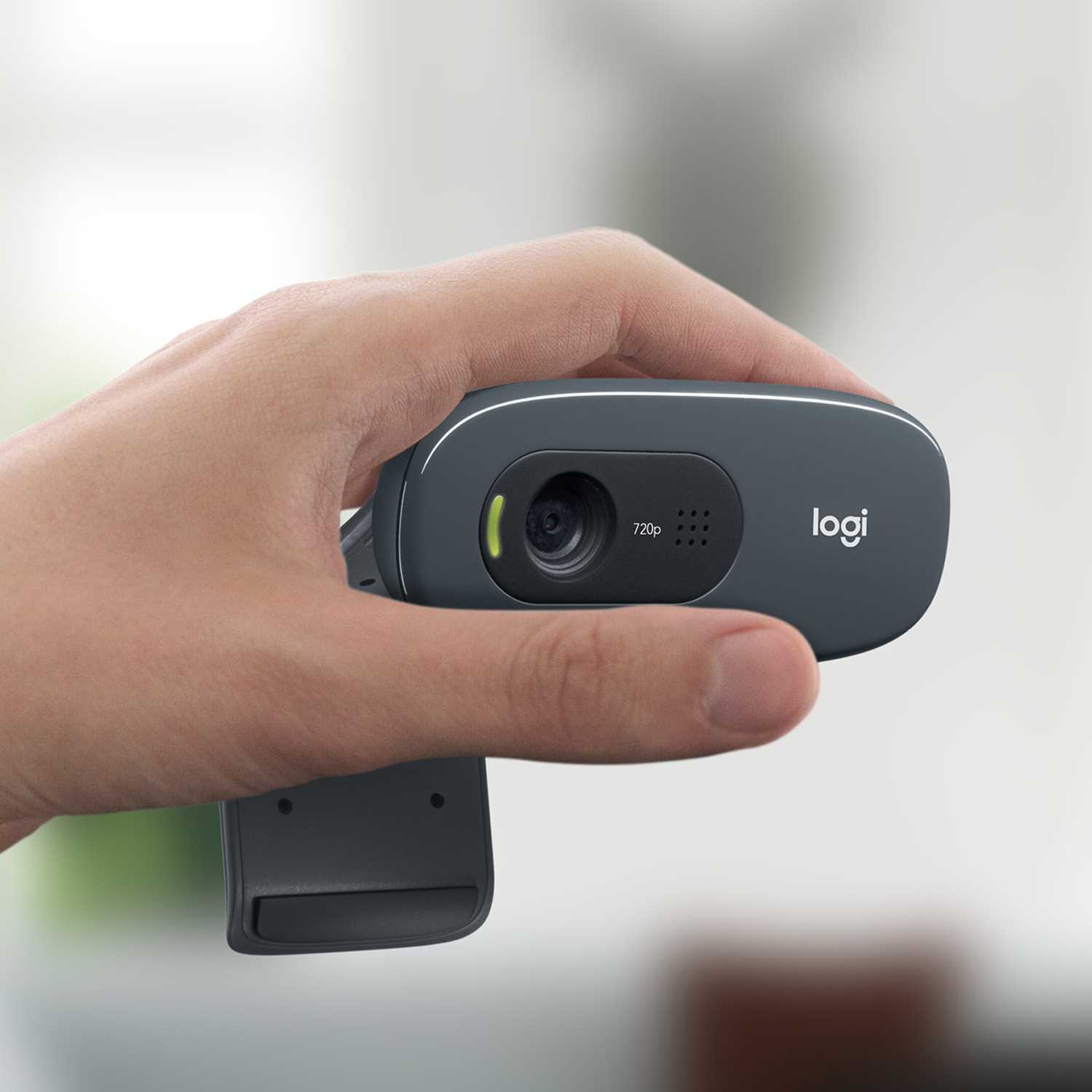 Веб-камера Logitech C270 (HD 720p/30fps, фокус постоянный, угол обзора 60°, кабель 1.5м) (арт. 960-001063, M/N: V-U0018)
